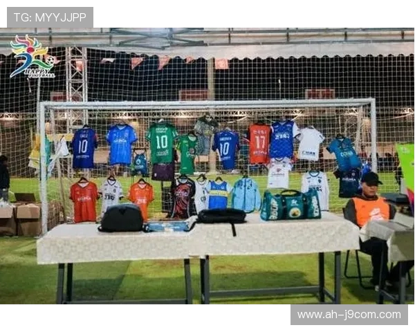 打造绿茵时尚风潮全面解析足球配色搭配与潮流穿搭技巧